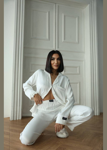 Молочна піжама сорочка + брюки Domino