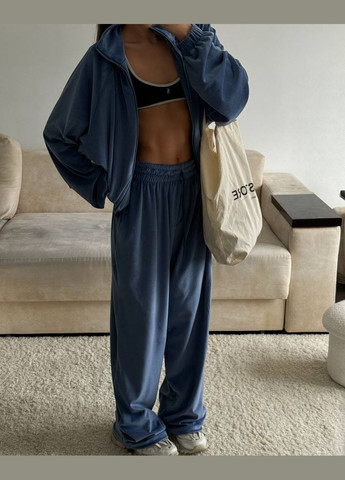 Жіночий велюровий костюм Avanti (325686305)