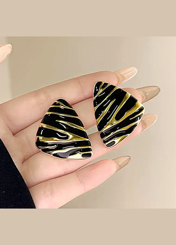 Серьги акцентная абстракция No Brand (336211418)