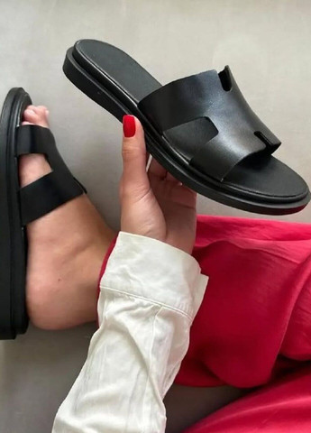 Черные шлепанцы женские Garti