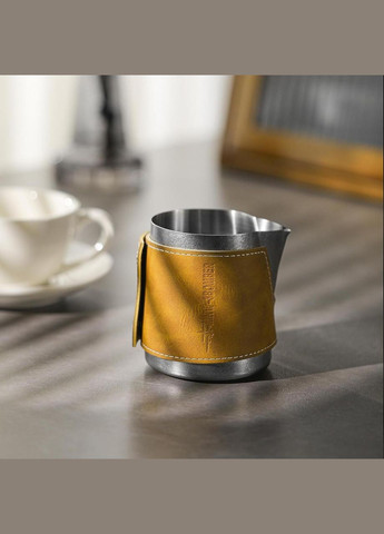 Пітчер Silver Spot 400 мл MHW-3bomber без ручки, шкіряний чохол (R-P5023-VS) No Brand (303974897)