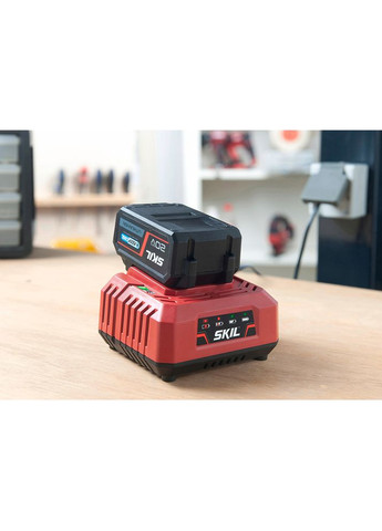 Зарядное устройство CR1E3122AA 2.4 A 11072600701 (CR1E3122AA) Skil (322906071)