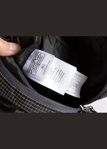 Мужская cумка через плечо Patagonia (патагония) с шевроном Черный No Brand 201 (301418456)
