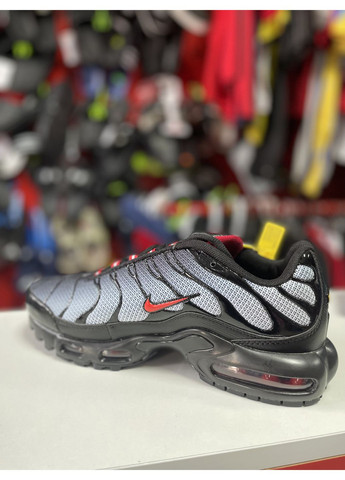 Чорні кросівки air max tn Nike