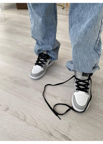 Серые демисезонные кроссовки мужские nike air jordan 1 retro mid smoke grey найк аир джордан No Brand