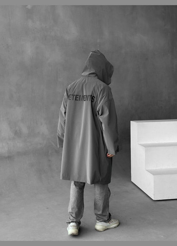 Трендовий дощовик з кишенями та написом No Brand (322317676)