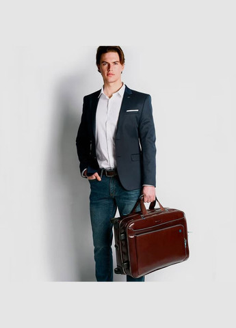 Чемодан Blue Square (B2) BV2960B2_R official Piquadro (372668656)