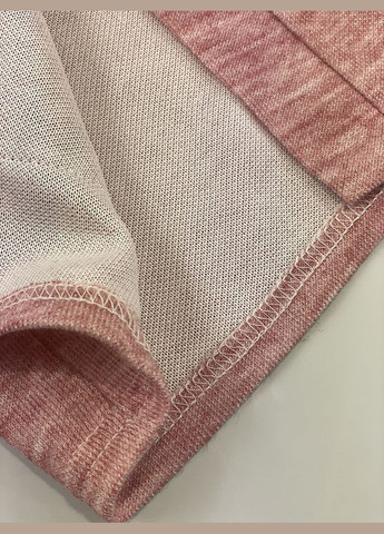 Розовый демисезонный светр Mevis