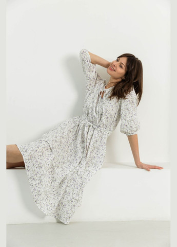 Молочное повседневный платье Seventeen с цветочным принтом