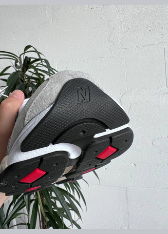 Сірі кросівки No Brand