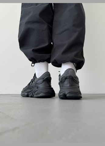 Черные демисезонные кроссовки мужские и женские adidas ozweego black | адидас озвиго черные No Brand