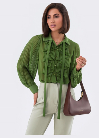 Зелёная зелёная блузка с рюшами и фактурными рукавами Dressa
