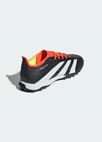 Чорні літні футбольні бутси predator 24 league low turf adidas