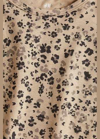 Бежевый демисезонный повседневный лонгслив H&M с цветами