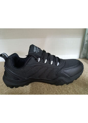 Черные демисезонные кроссовки Navigator