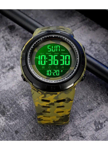 Спортивные наручные часы 2070 (Камуфляж с черным циферблатом) Skmei (314483842)