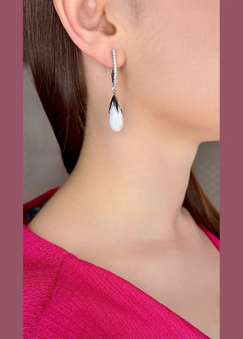 ✨ Серебряные серьги с перламутром и кубическим цирконием покрыты родием - воплощение нежности и изысканности 💎 Family Jewelry House (345749232)