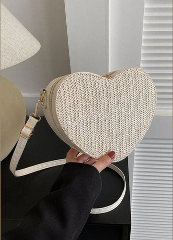 Женская сумка 8270 кросс-боди Сердце белая молочная No Brand (303323094)