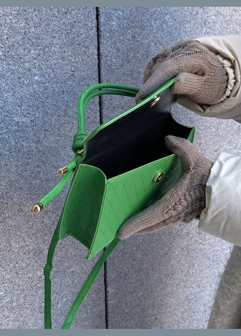 Жіноча сумка 8658 крос-боді на ремінці через плече зелена No Brand (290038985)