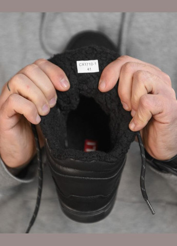 Черные зимние мужские зимние кроссовки на меху черные No Brand