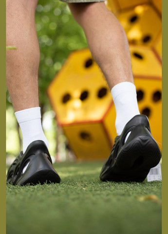 Черные мужские кроссовки летние господина для спорта черные дышащие No Brand