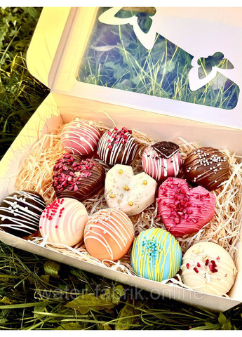 Набор какао-бомбочек "Мега" с какао, маршмелоу и шариками Nesquik (диаметр 5.5см) No Brand (348334806)