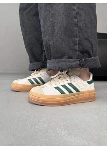 Бежевые демисезонные кроссовки мужские adidas gazelle bold cream navi адидас газель бежевые No Brand