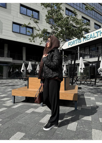 Чорна демісезонна жіноча демісезонна куртка SK