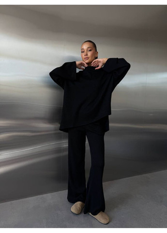 Жіночий костюм у мінімалістичному стилі No Brand (366431387)