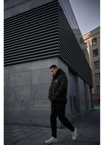 Черная зимняя куртка зимняя черная из лого Luna