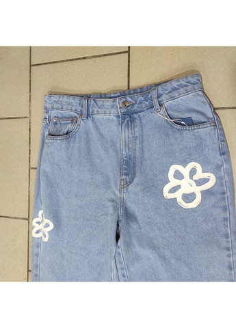 Джинсы женские прямые с белыми цветами хлопок 42 голубые No Brand - (363053986)