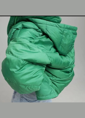 Зеленая демисезонная куртка женская короткая с капюшоном демисезон весна осень Karon свободная