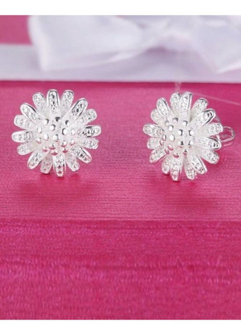 Посріблений набір квіти підвіска на ланцюгу і сережки, 10-425 No Brand (366891505)