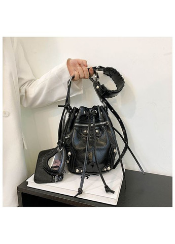 Жіноча сумка-мішок 10611 крос-боді з дзеркалом No Brand (349442149)