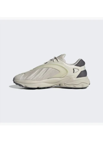 Бежевые всесезонные кроссовки gz9409 adidas