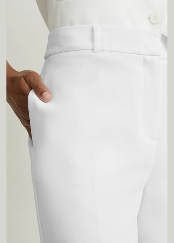 Белые кэжуал демисезонные брюки C&A