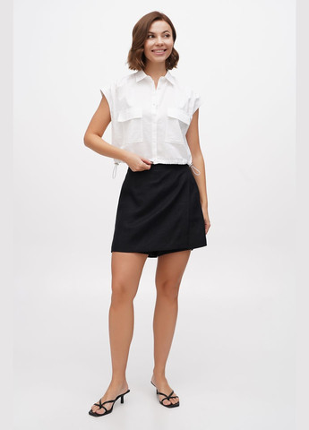 Белая кроп топ блуза из тонкого полульна на пуговицах с затяжками по низу и карманами шерил. песочный, р.50, код 9423/50/883 ГАЛЕРЕЯ ЛЬОНУ