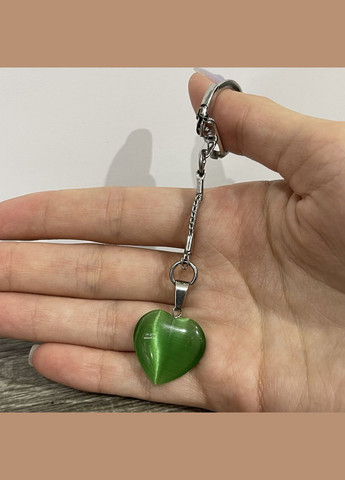 Кулон с натуральным камнем Улексит зеленый кошачий глаз в форме сердца на цепочке в подарочной коробочке No Brand (331291736)