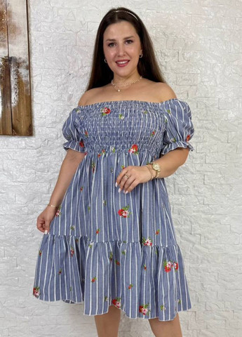 Синее повседневный изысканное легкое летнее повседневное меди платье с короткими рукавами фонарик и воланом на юбке Україна с цветочным принтом