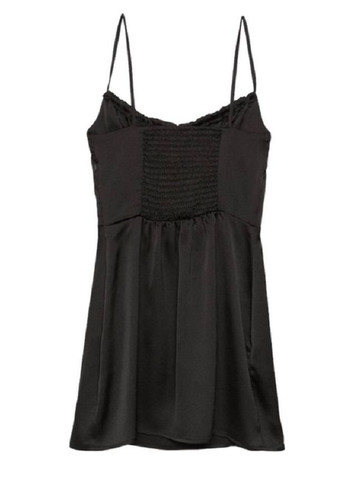 Черное платье весенне-летнее Stradivarius