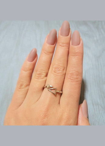 Комплект срібний Трикутники без камінців сережки пусети та каблучка No Brand (362177474)