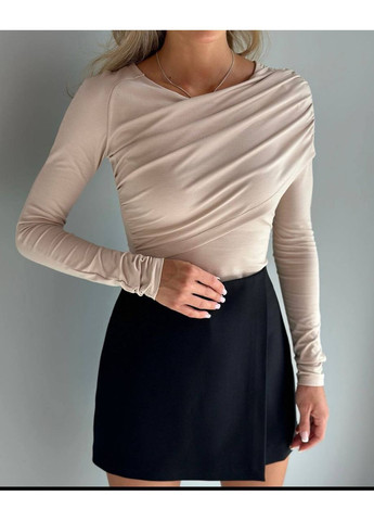 Стильний жіночий лонгслів із довгим рукавом Україна (356676957)