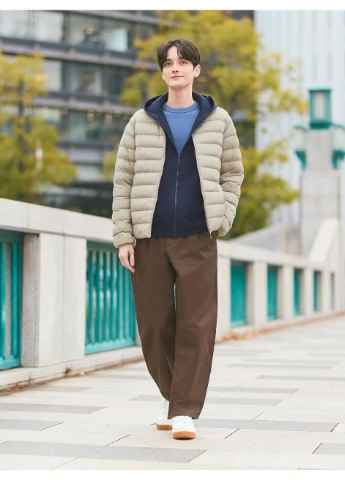 Бежева куртка puffertech (479755) Uniqlo