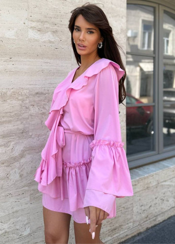Рожева коктейльна вишукана легка літня коктейльна міні сукня в стилі бохо з поясом в комплекті та воланами Allthings однотонна