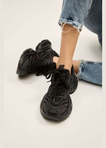 Черные демисезонные кроссовки 183401 Lonza