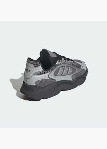 Серые всесезонные кроссовки унисекс ozmillen grey ji2628 adidas