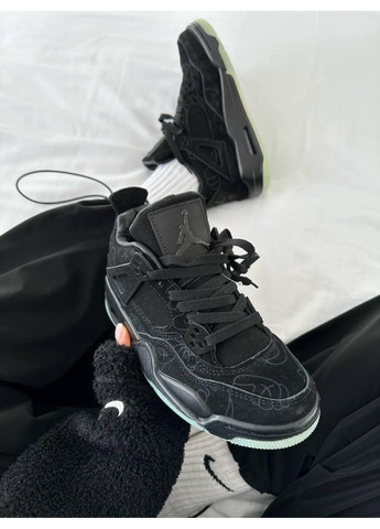 Чорні Осінні кросівки чоловічі nike air jordan 4 x kaws black найк аір джордан No Brand