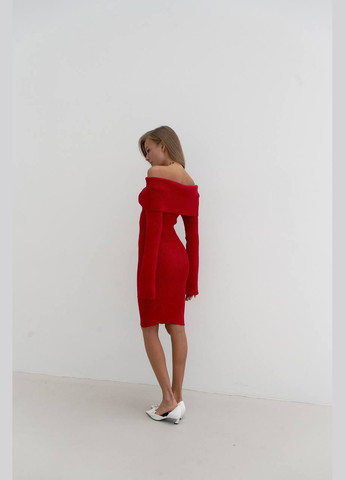 Красное праздничный, повседневный, кэжуал миди платье в рубчик с отворотом и открытыми плечами силуэтная Україна однотонное