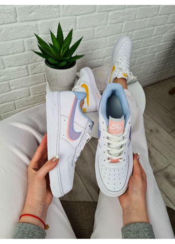 КРОСІВКИ ЖІНОЧІ NIKE AIR FORCE 1 WHITE BLUE PINK НАЙК АІР ФОРС 1 ПРЕМІУМ No Brand рожеві демісезони (367115103)