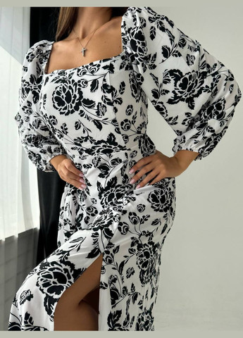 Белое повседневный, кэжуал, джинсовое платье женское с открытыми плечами No Brand с цветочным принтом